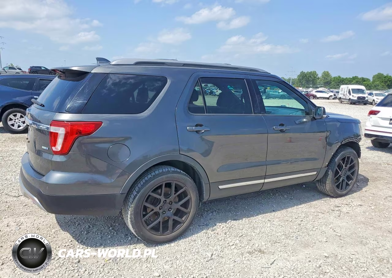 2016 Ford Explorer Xlt VIN:1FM5K8D88GGC56043 - 3