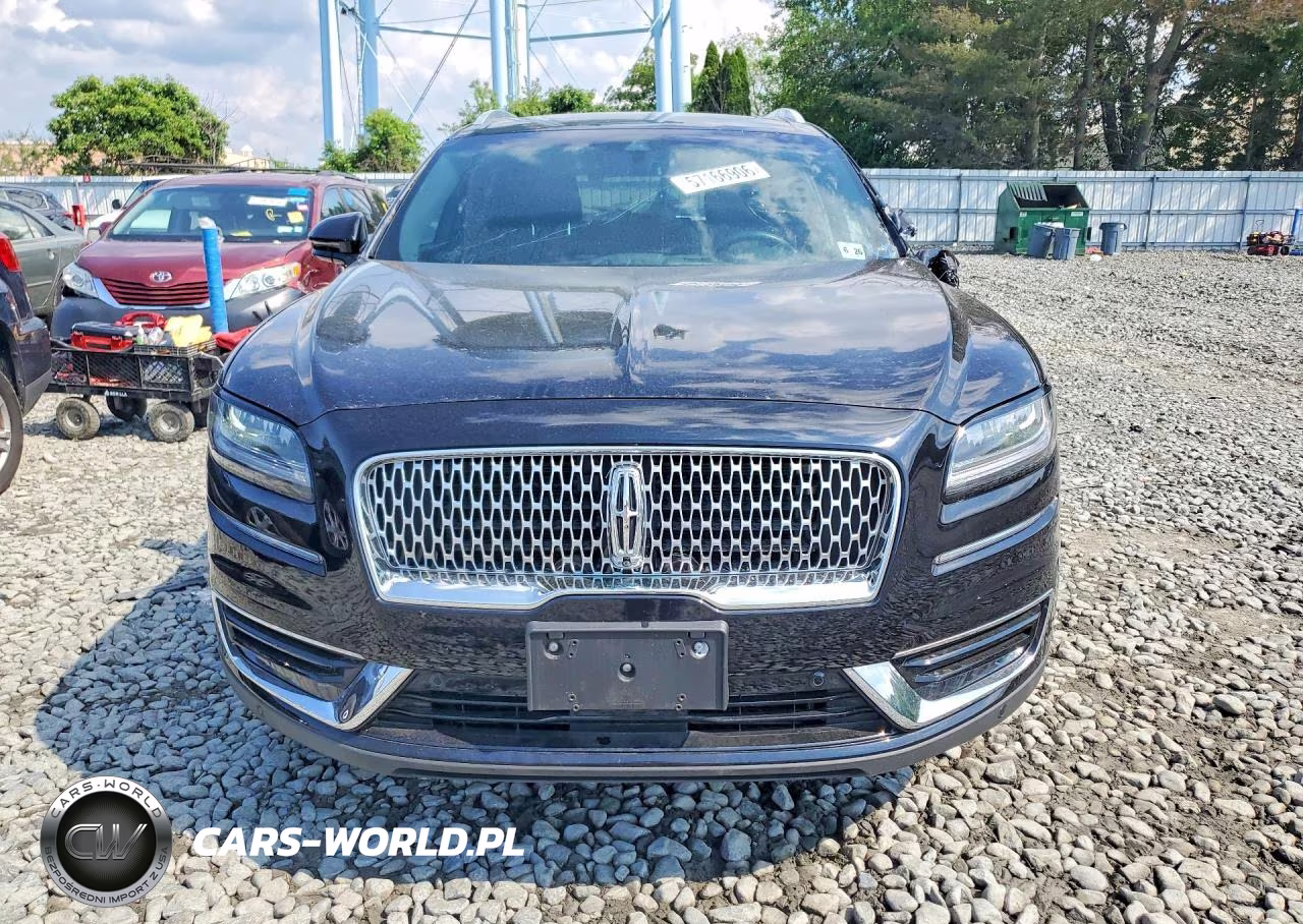 2020 Lincoln Nautilus Reserve VIN:2LMPJ8K92LBL15987 - 5