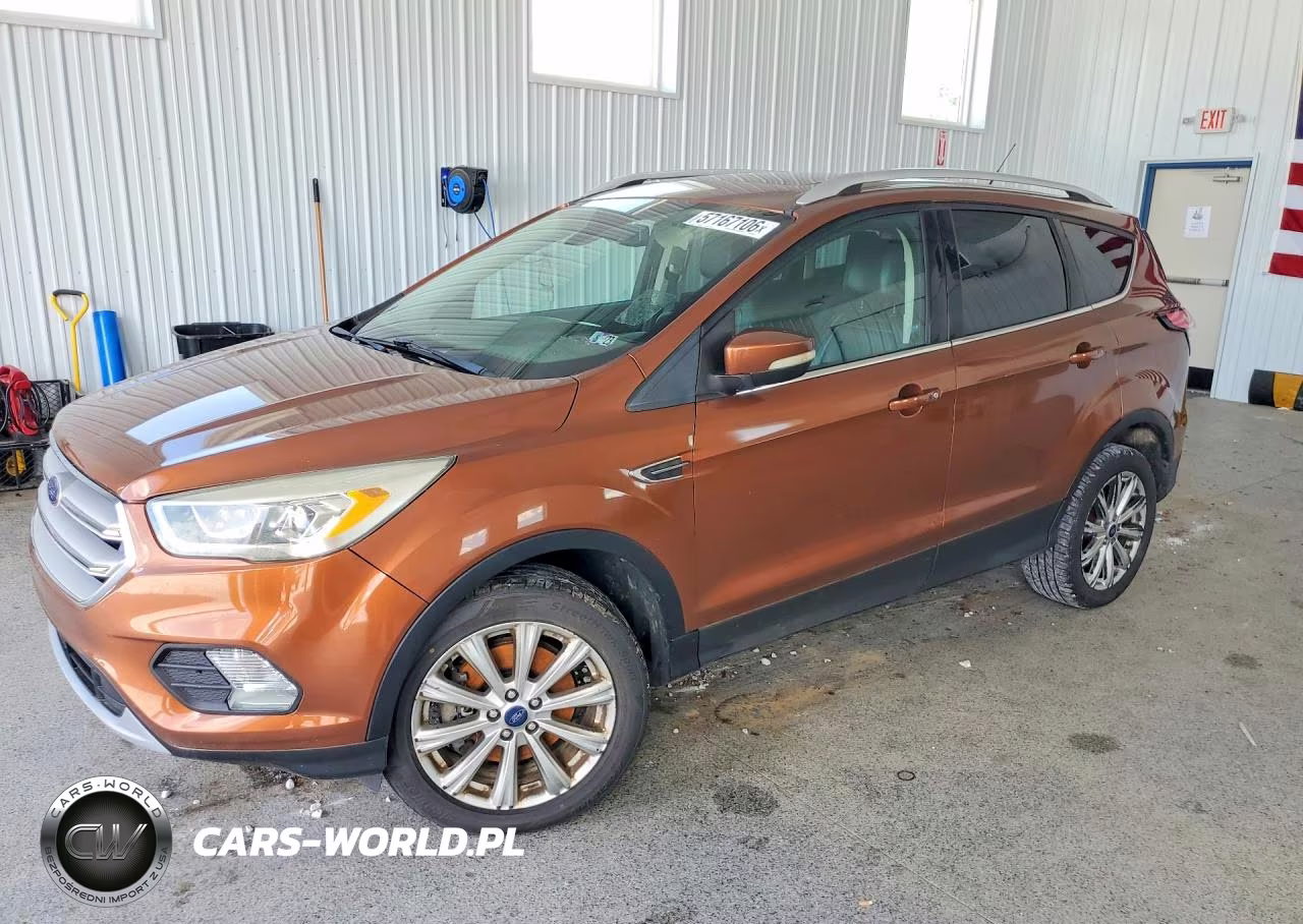 2017 Ford Escape Titanium – zdjęcie 1 z 13