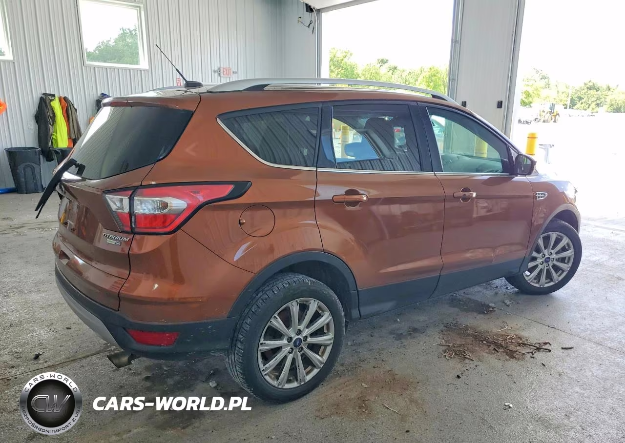 2017 Ford Escape Titanium VIN:1FMCU9JD4HUC08499 - 3