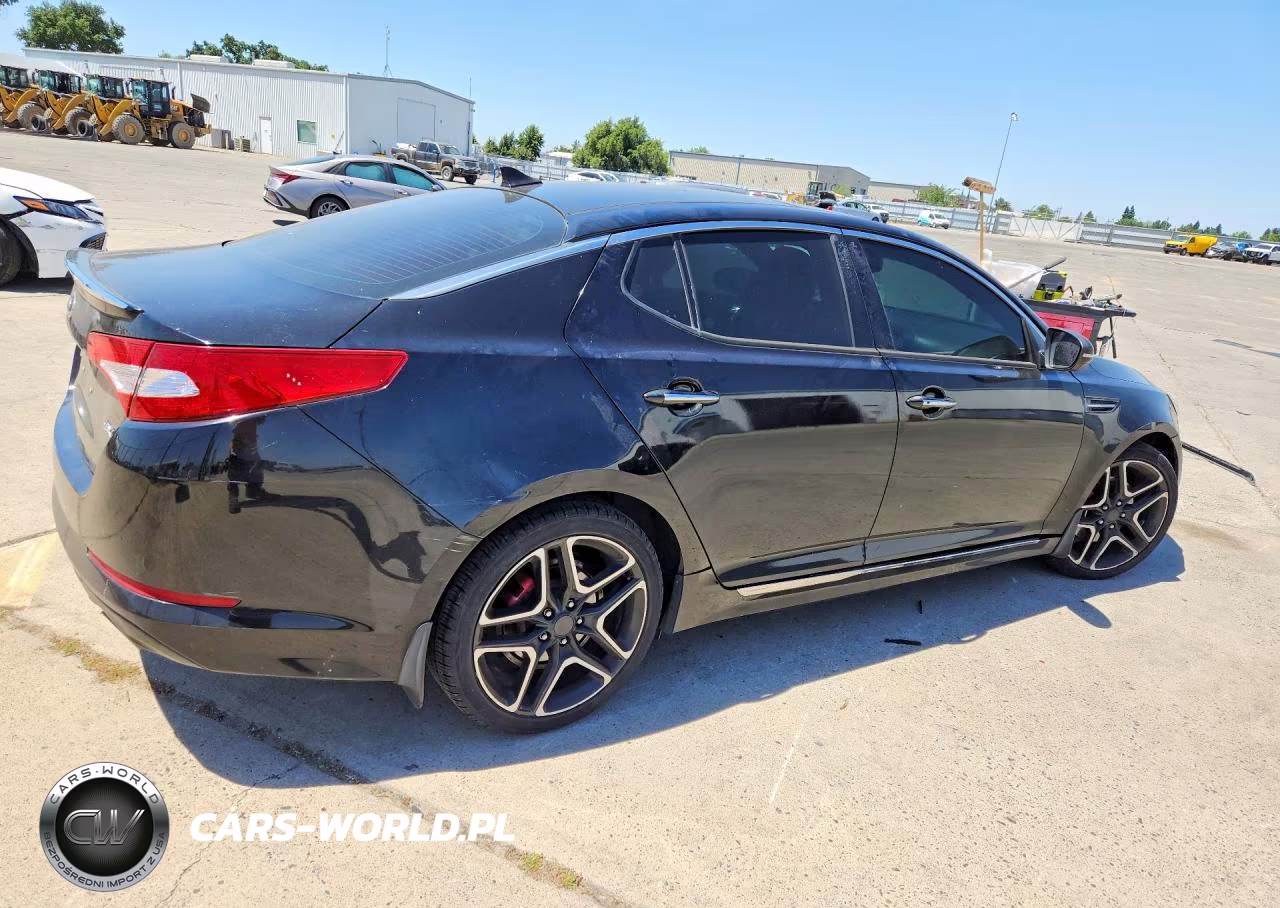 2013 Kia Optima Sx VIN:5XXGR4A66DG172262 - 3