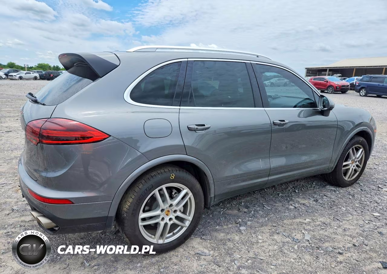 2017 Porsche Cayenne S VIN:WP1AB2A24HLA53092 - 3
