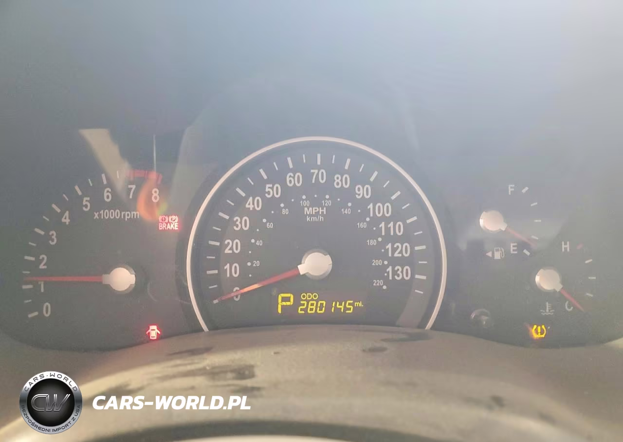 2012 Kia Sedona Lx VIN:KNDMG4C71C6477759 - 9