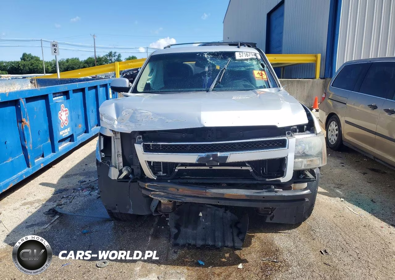2011 Chevrolet Tahoe C1500 Ls VIN:1GNSCAE07BR198645 - 5