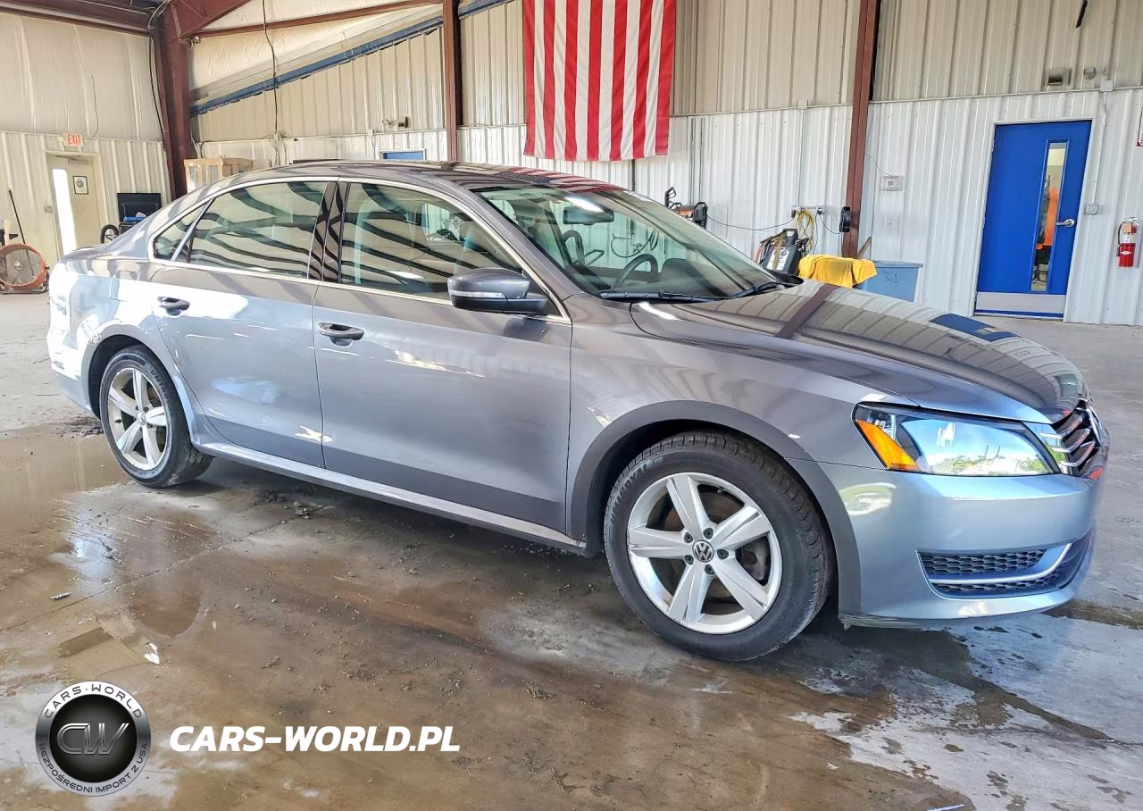 2013 Volkswagen Passat Se VIN:1VWBP7A34DC040413 - 4