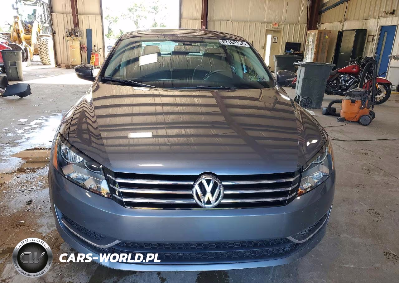 2013 Volkswagen Passat Se VIN:1VWBP7A34DC040413 - 5