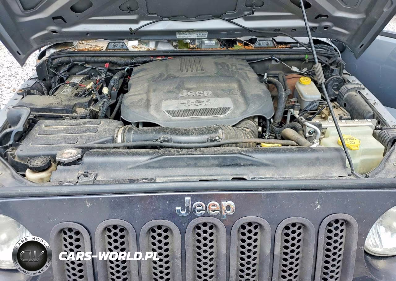 2013 Jeep Wrangler Unlimited Sport VIN:1C4BJWDG5DL589552 - 12