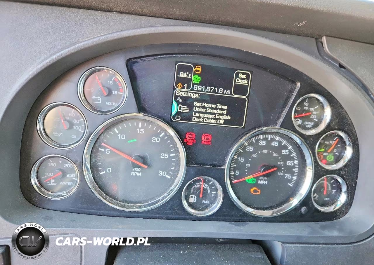 2018 Kenworth T680 Semi Truck VIN:1XKYDP9X2MJ446543 - 8
