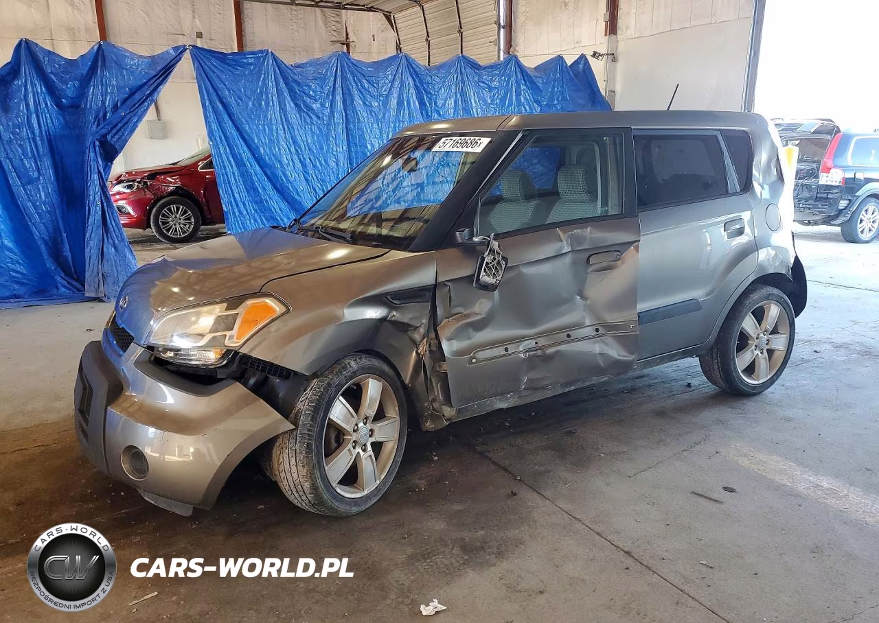 2010 Kia Soul +