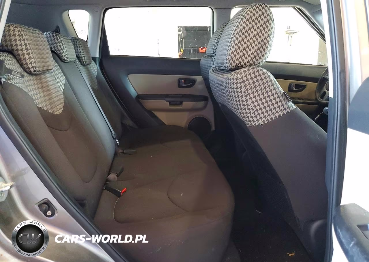 2010 Kia Soul + VIN:KNDJT2A22A7178735 - 10