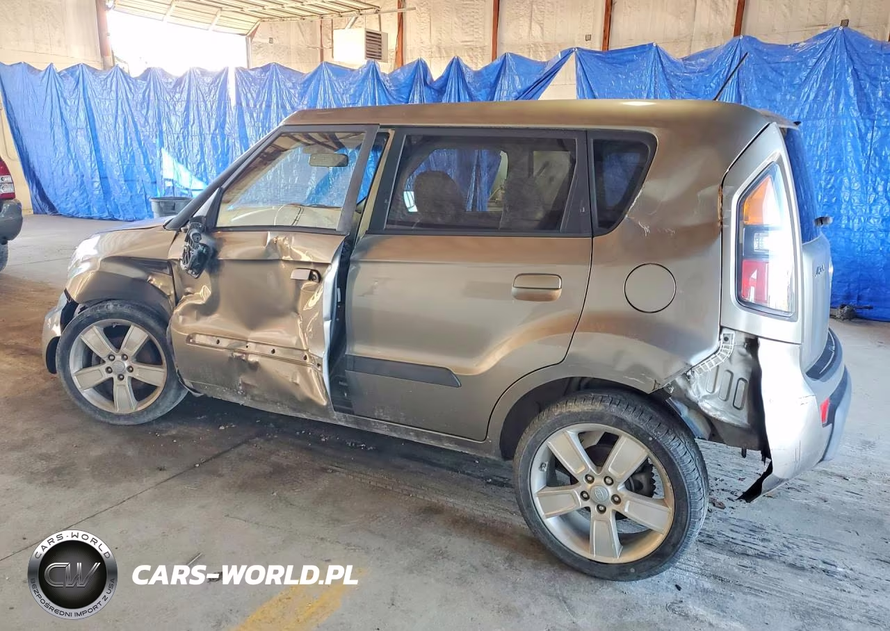2010 Kia Soul + VIN:KNDJT2A22A7178735 - 2