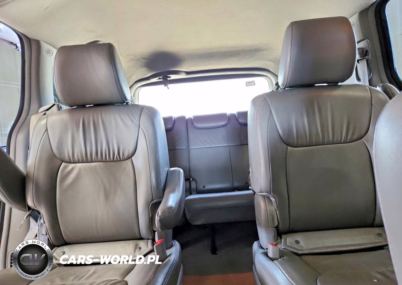2010 Toyota Sienna Xle VIN:5TDDK4CCXAS033790 - 10