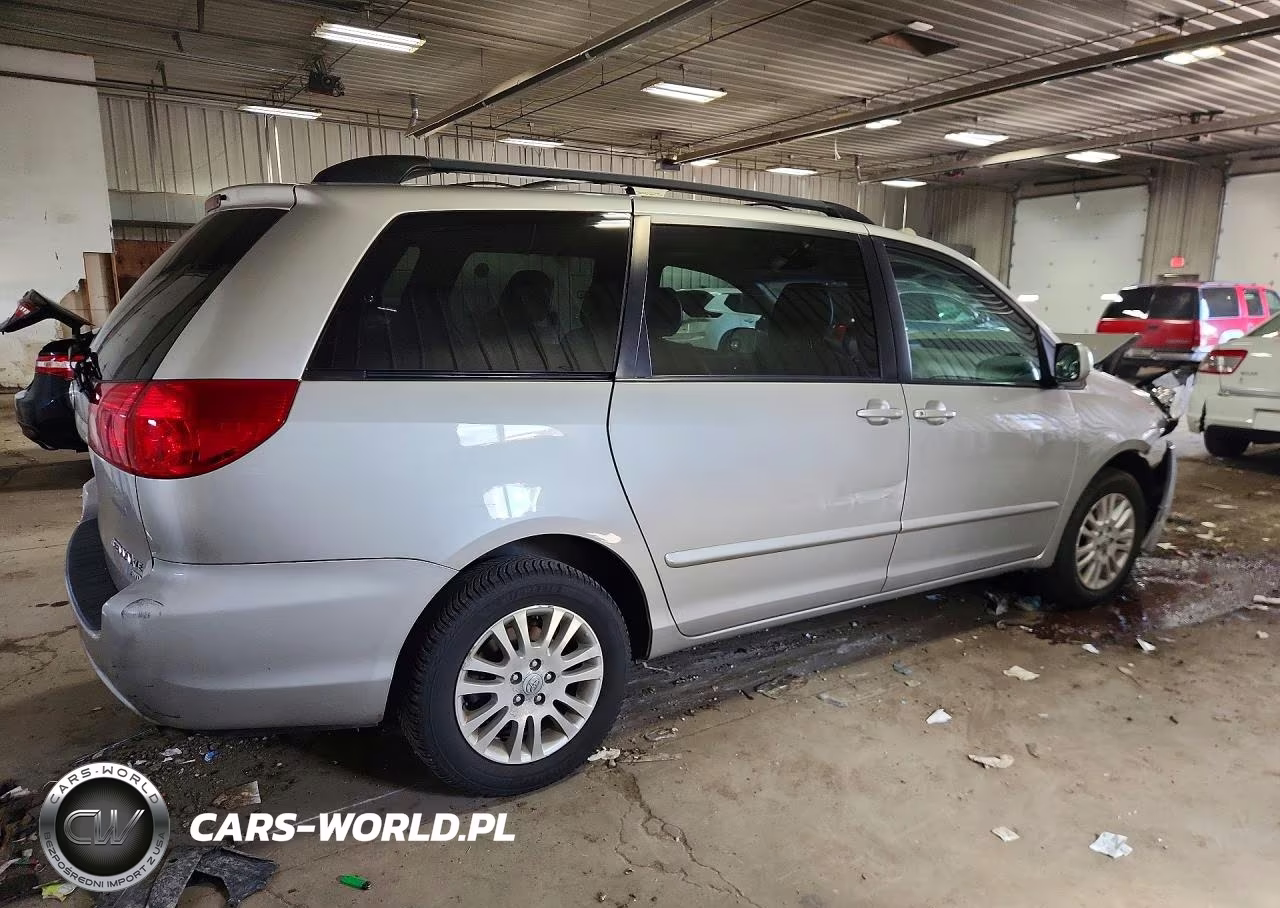 2010 Toyota Sienna Xle VIN:5TDDK4CCXAS033790 - 3