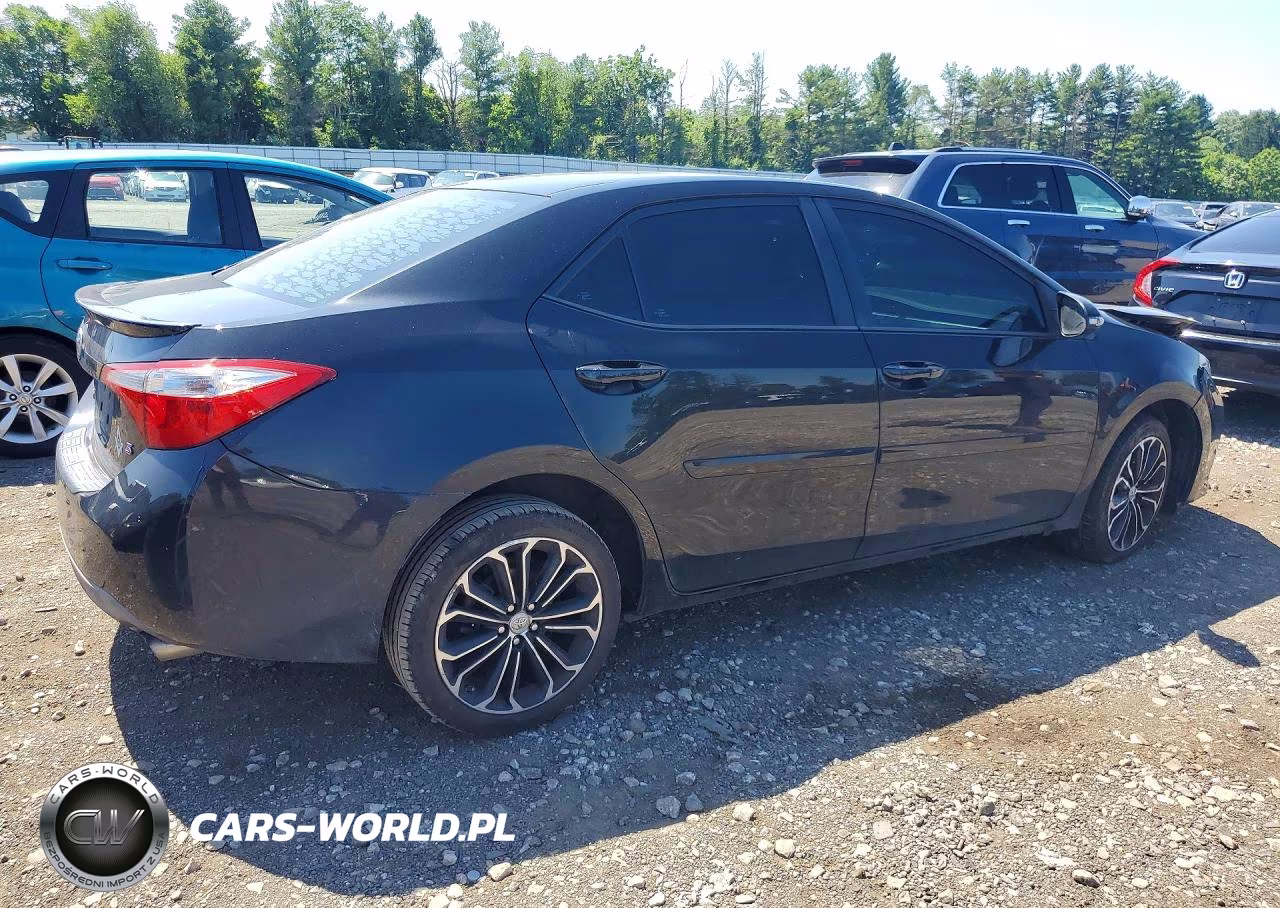 2015 Toyota Corolla S Plus VIN:2T1BURHE3FC390673 - 3