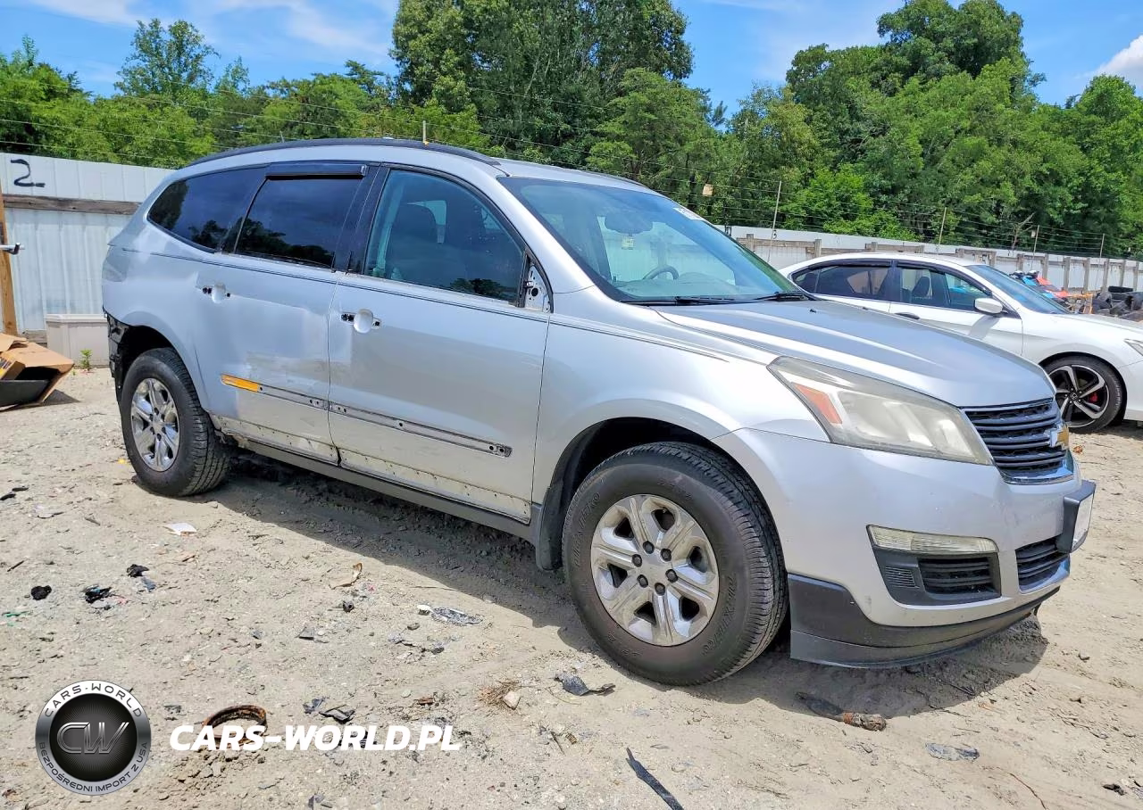 2014 Chevrolet Traverse Ls VIN:1GNKVFEDXEJ342332 - 4