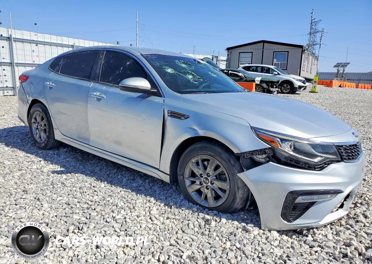 2019 Kia Optima Lx VIN:5XXGT4L38KG275796 - 4