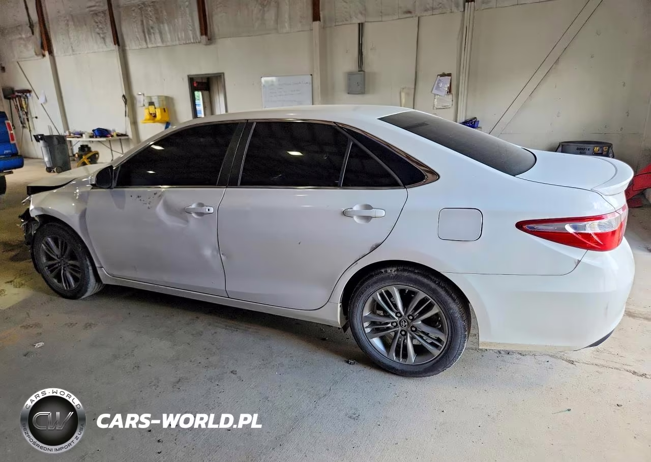 2015 Toyota Camry Se VIN:4T1BF1FK8FU040412 - 2
