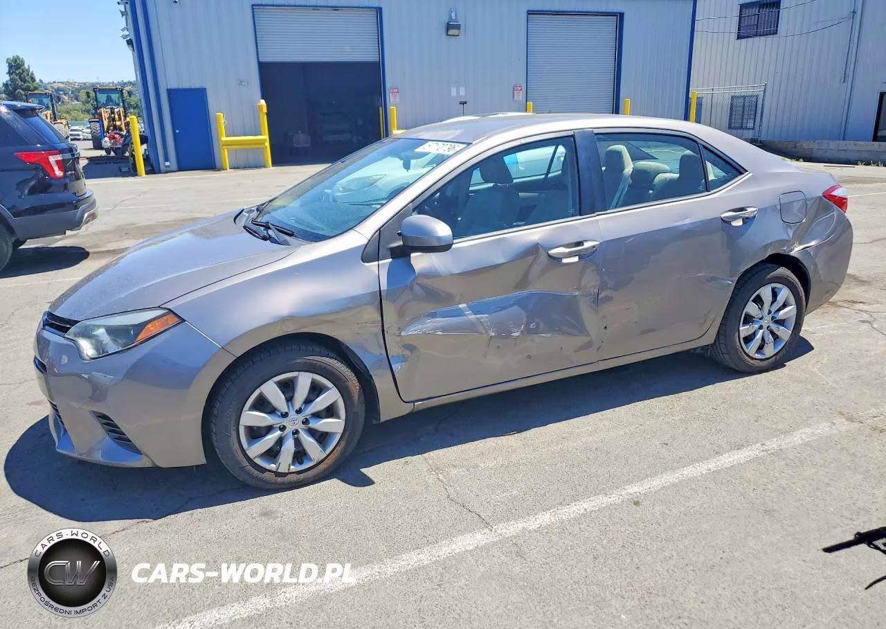 2015 Toyota Corolla Le – zdjęcie 1 z 12