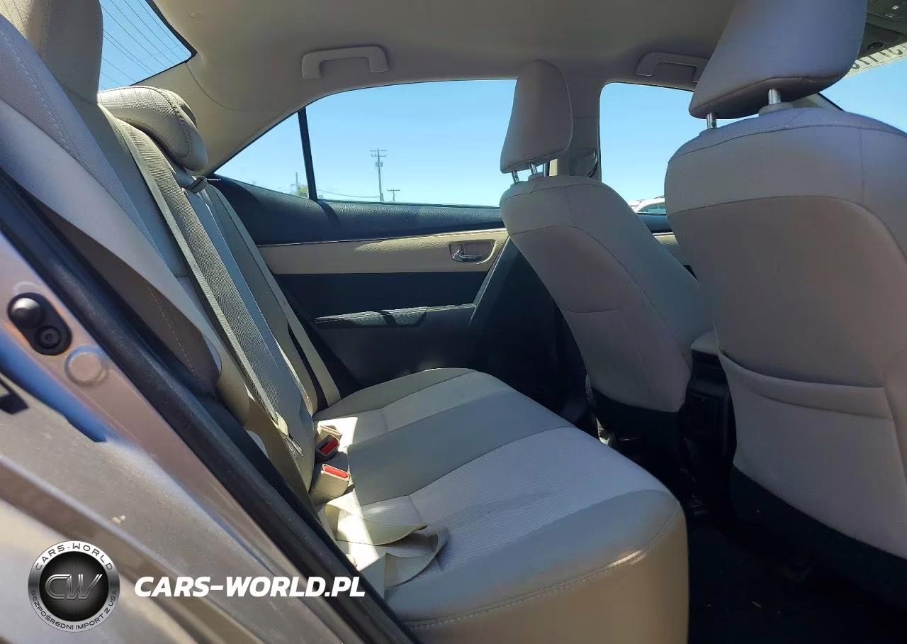 2015 Toyota Corolla Le VIN:5YFBURHE2FP334675 - 10