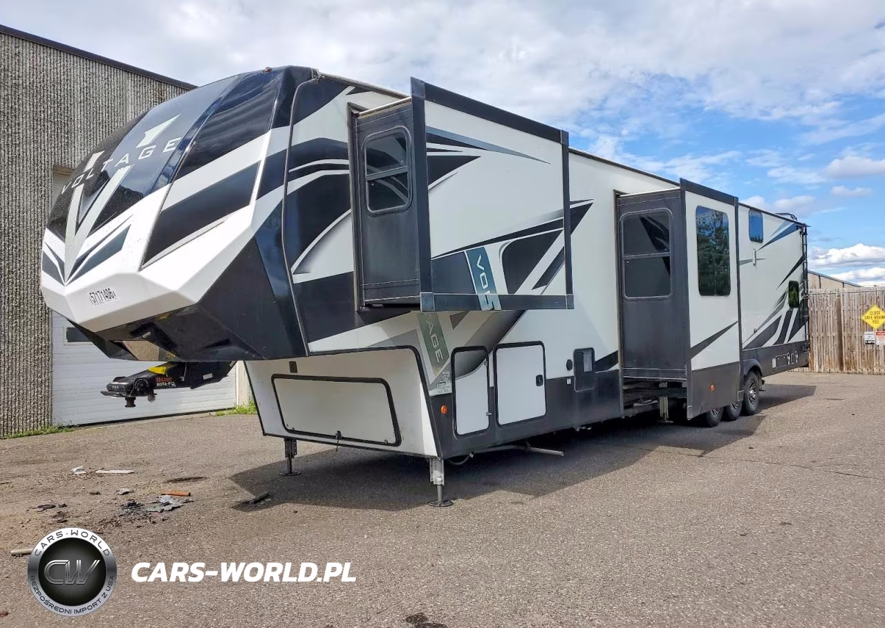 2022 Keystone Voltage Camper VIN:4YDFVTW3XNZ990153 - 2