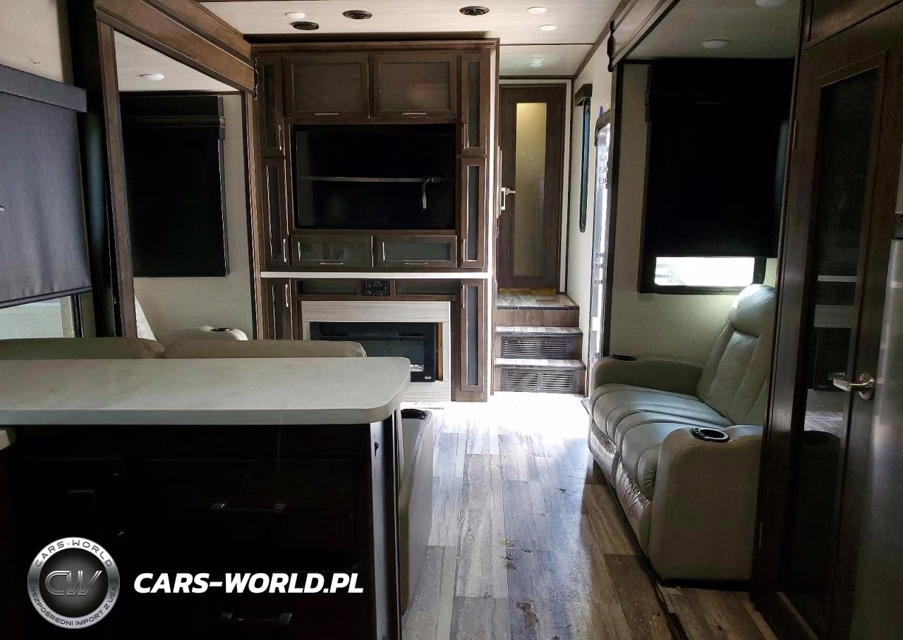 2022 Keystone Voltage Camper VIN:4YDFVTW3XNZ990153 - 5