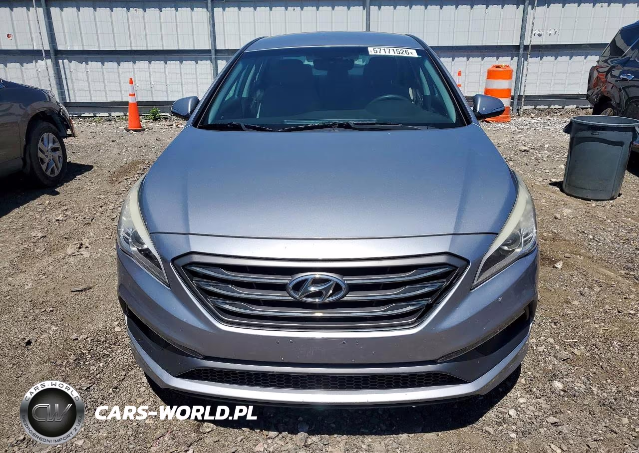 2016 Hyundai Sonata Sport VIN:5NPE34AF8GH283803 - 5