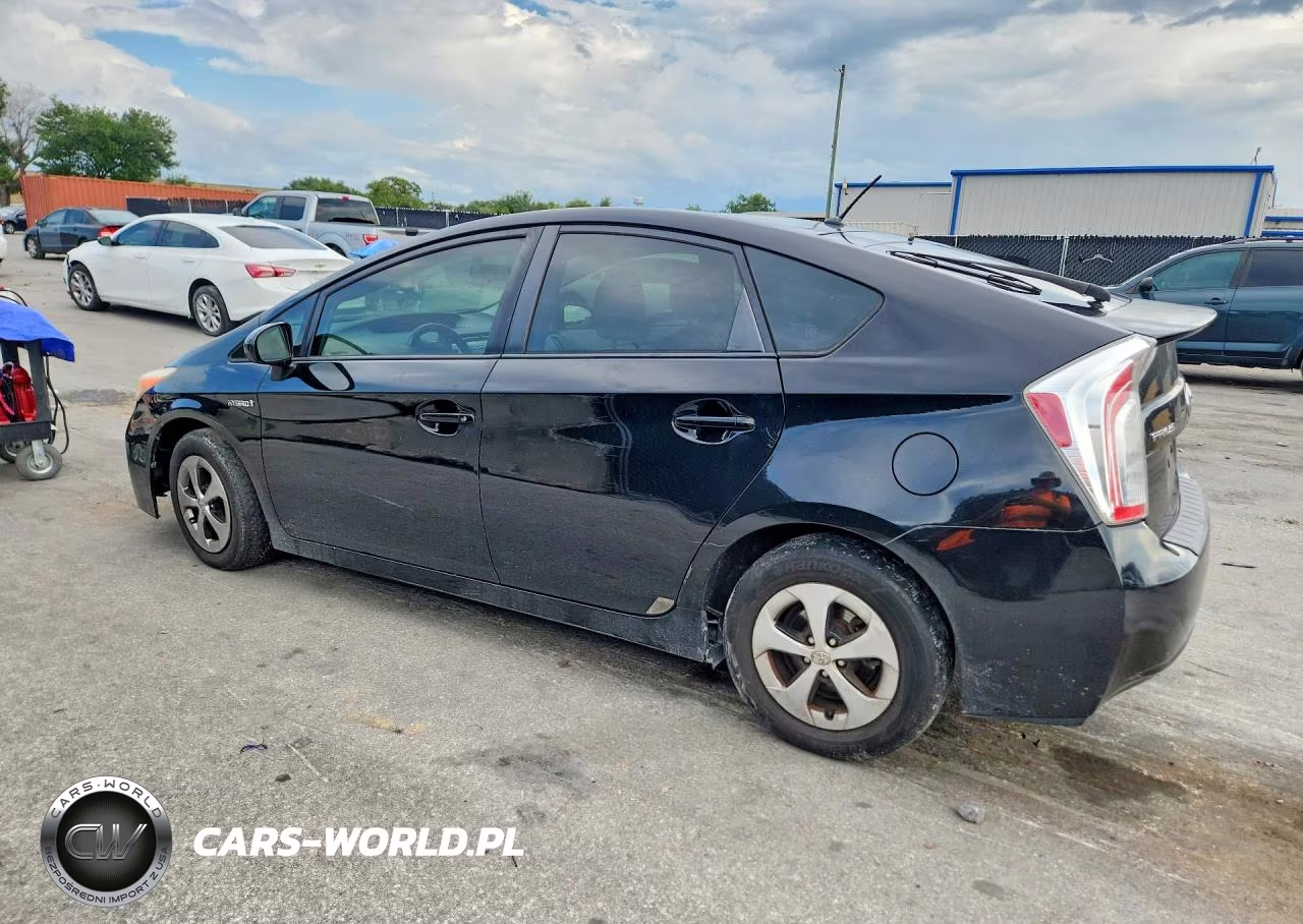 2013 Toyota Prius Two VIN:JTDKN3DU6D5602161 - 2
