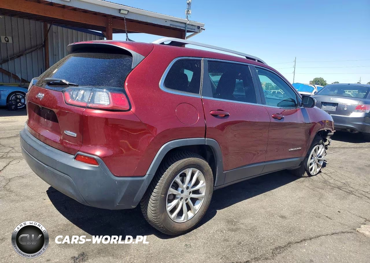 2019 Jeep Cherokee Latitude VIN:1C4PJLCB6KD348732 - 3