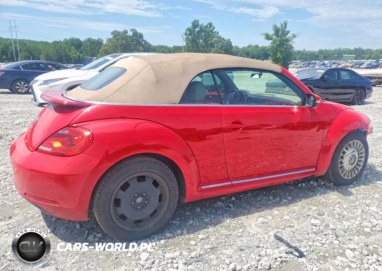2014 Volkswagen Beetle VIN:3VW517AT7EM823000 - 3