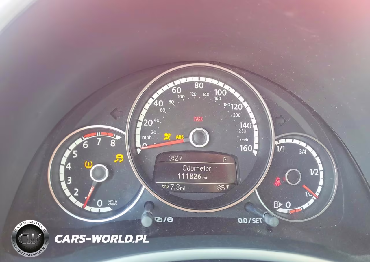 2014 Volkswagen Beetle VIN:3VW517AT7EM823000 - 9