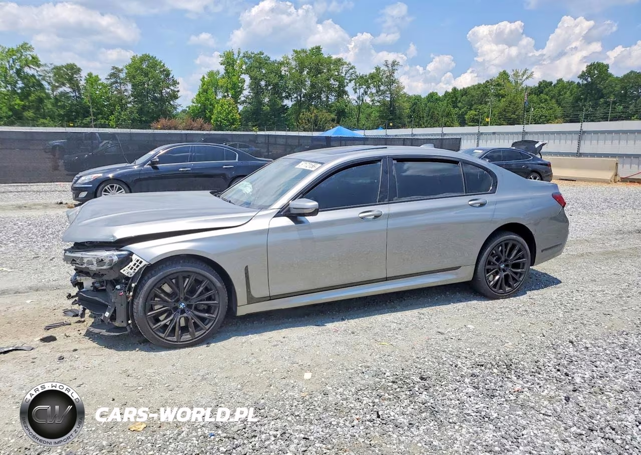2022 BMW 750 Xi