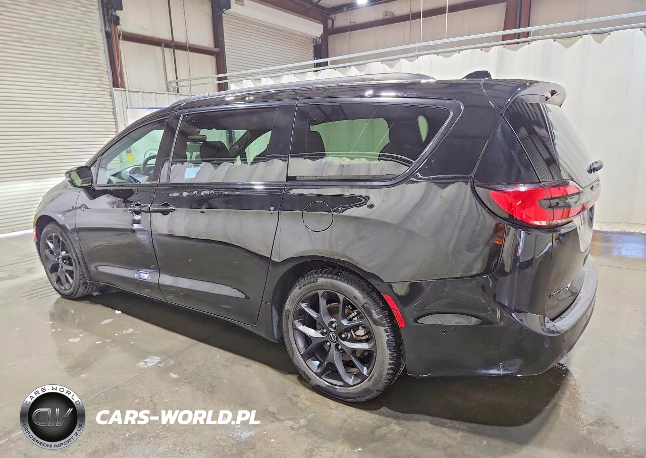 2025 Chrysler Pacifica Limited VIN:2C4RC1GG2SR551031 - 2