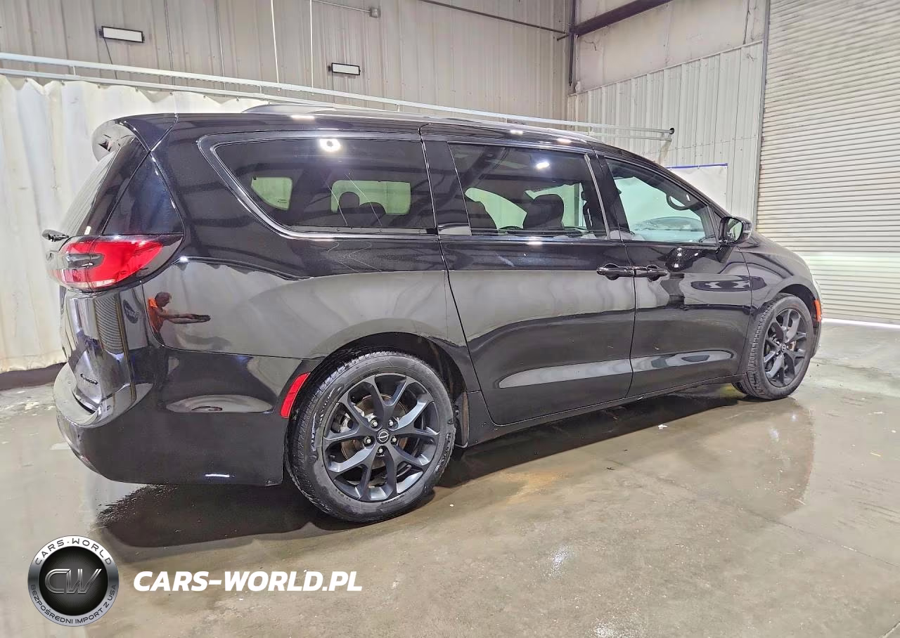 2025 Chrysler Pacifica Limited VIN:2C4RC1GG2SR551031 - 3