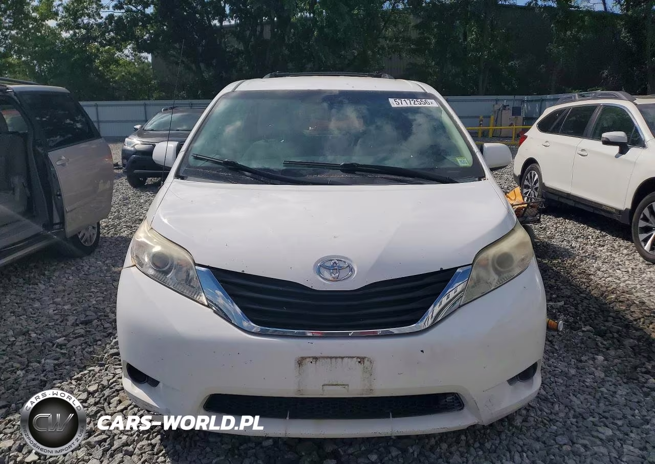 2012 Toyota Sienna Le VIN:5TDKK3DC8CS244425 - 5