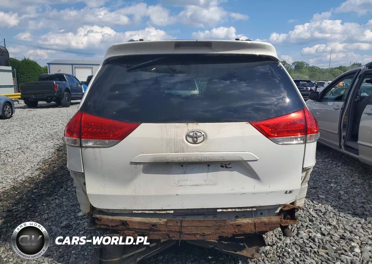 2012 Toyota Sienna Le VIN:5TDKK3DC8CS244425 - 6