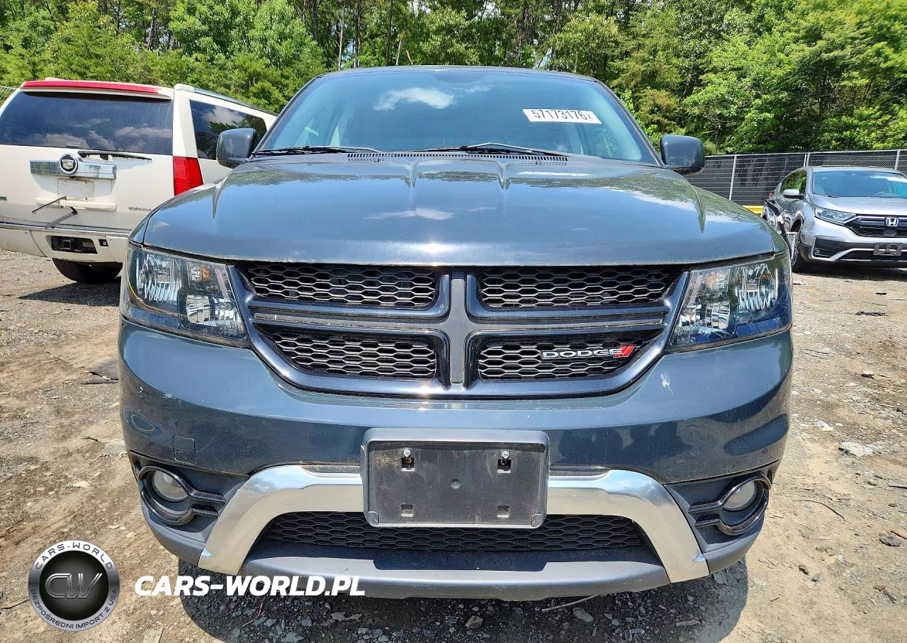 2017 Dodge Journey Crossroad VIN:3C4PDCGG2HT636506 - 5