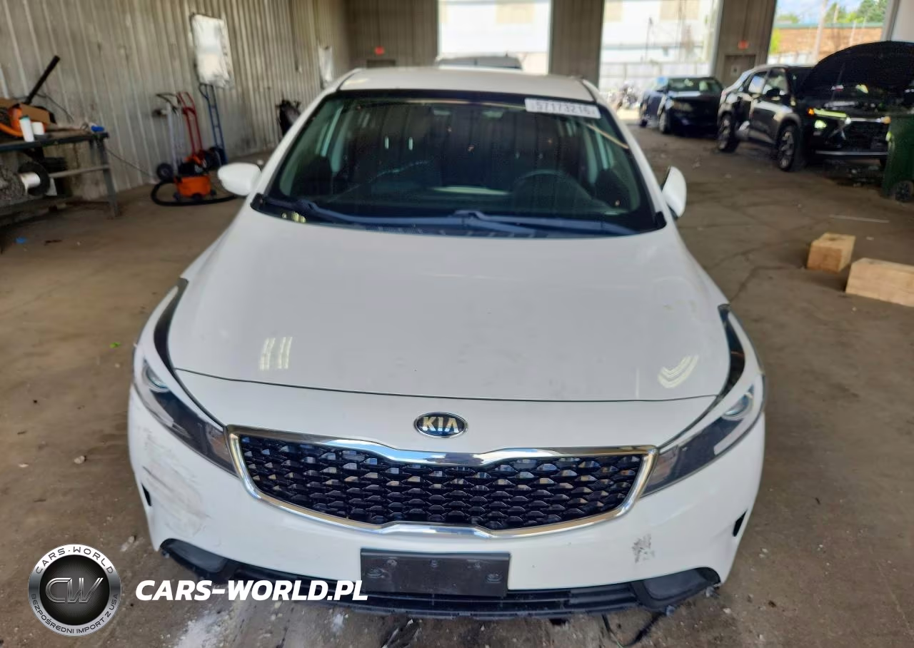 2017 Kia Forte Lx VIN:3KPFK4A78HE158659 - 5