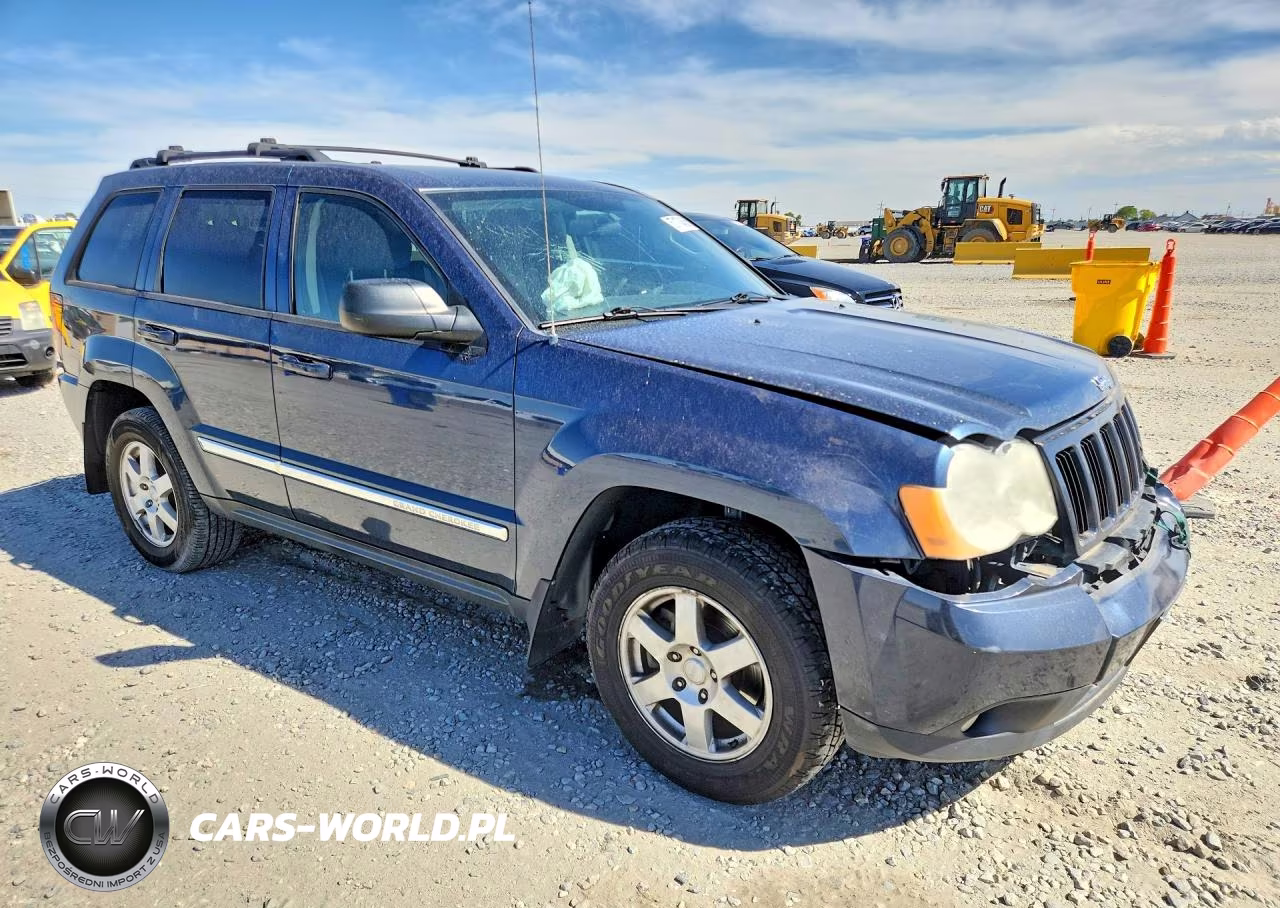 2010 Jeep Grand Cherokee Laredo VIN:1J4PS4GK2AC121386 - 4