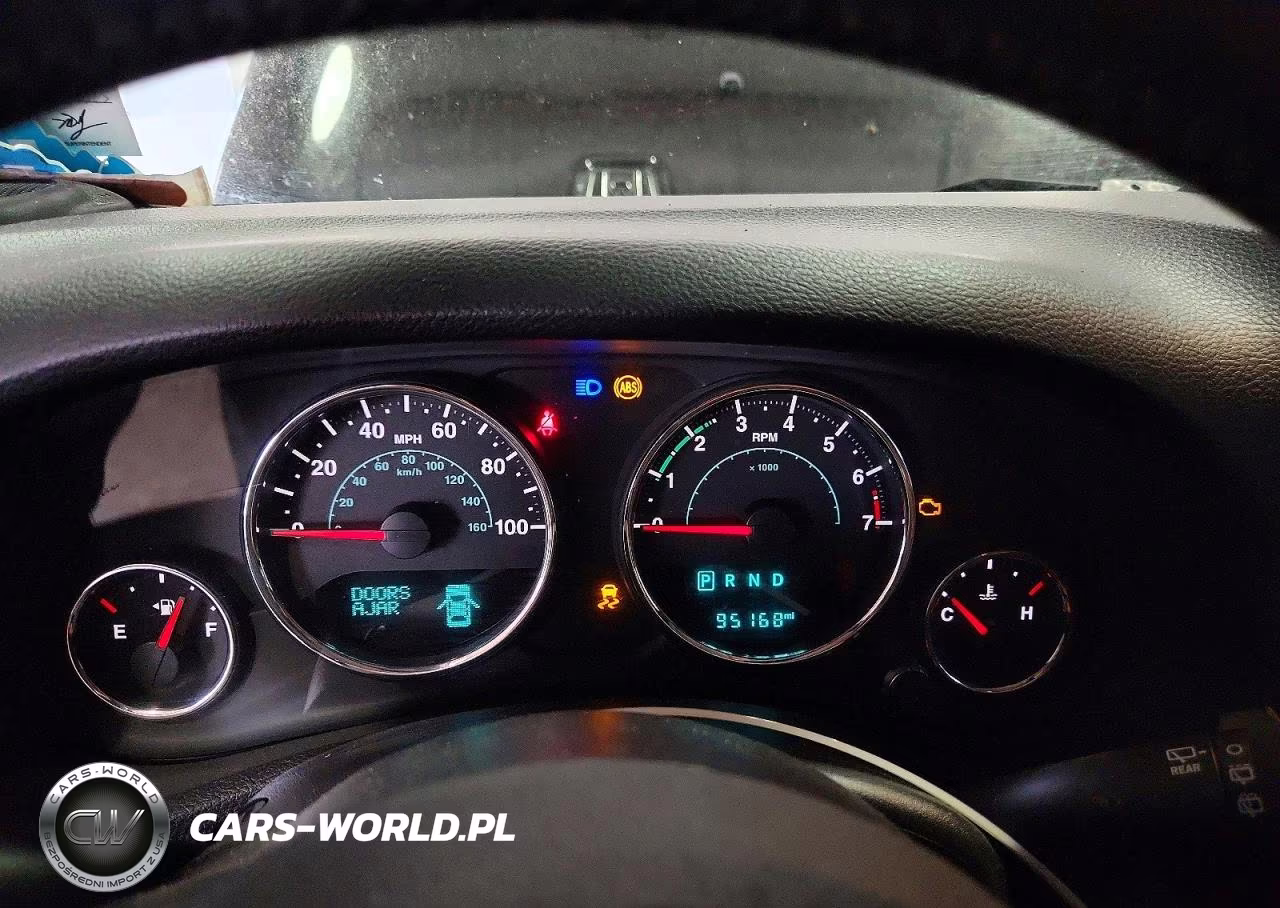 2018 Jeep Wrangler Unlimited Sport VIN:1C4HJWDGXJL837588 - 9