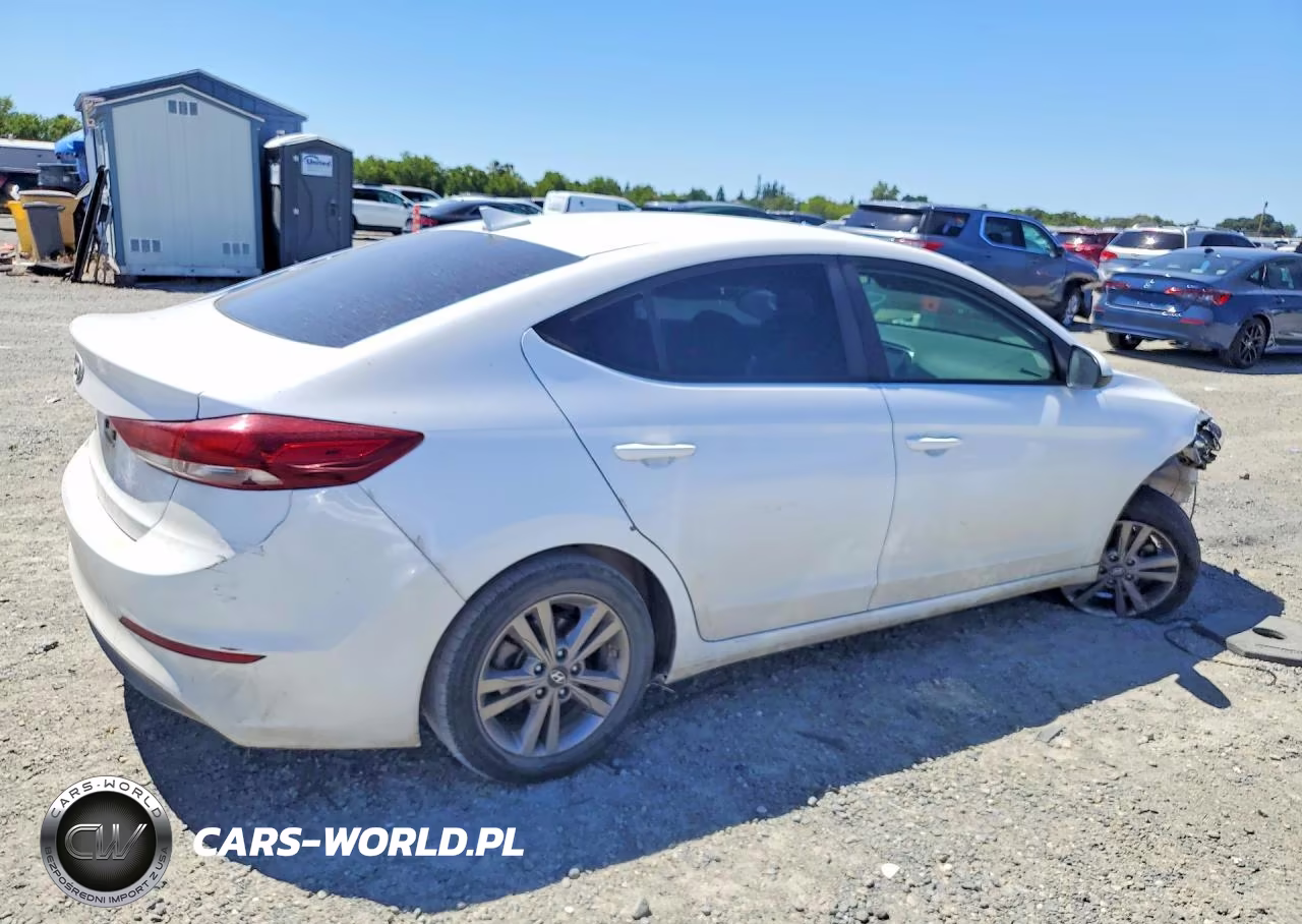 2018 Hyundai Elantra Sel VIN:5NPD84LF8JH341202 - 3
