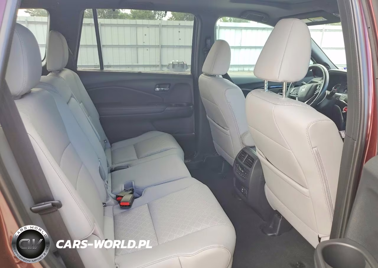 2020 Honda Passport Touring VIN:5FNYF7H99LB000825 - 10