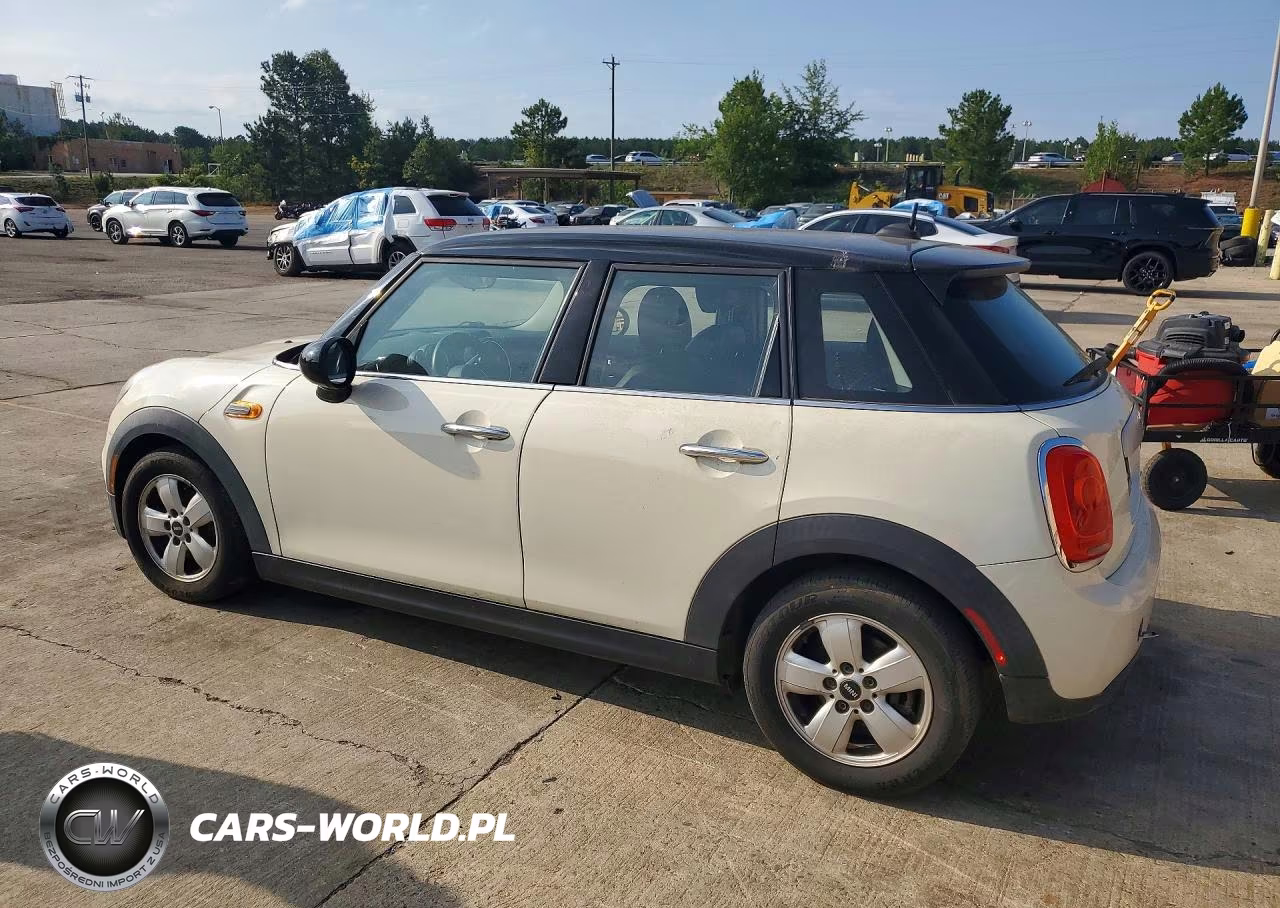 2015 Mini Cooper VIN:WMWXS5C5XFT837582 - 2