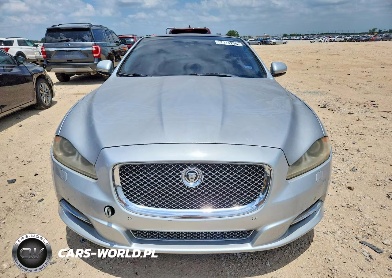 2011 Jaguar Xj VIN:SAJWA1CB7BLV21746 - 5