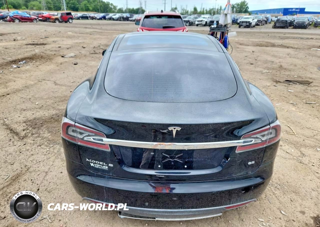 2013 Tesla Model S VIN:5YJSA1CN9DFP06085 - 6