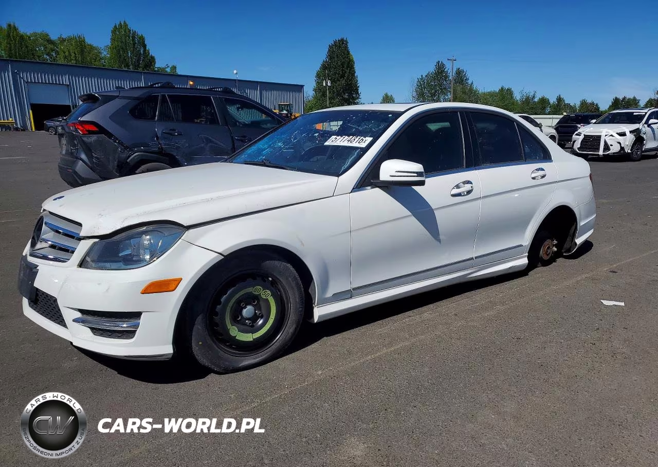 2013 Mercedes-Benz C 250 Sport VIN:WDDGF4HB8DA800707 - 1