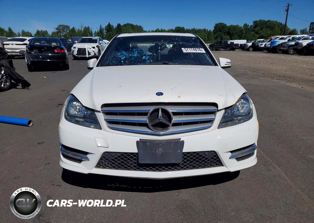 2013 Mercedes-Benz C 250 Sport VIN:WDDGF4HB8DA800707 - 5