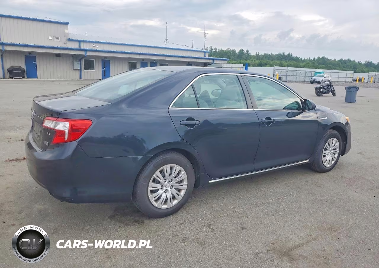 2014 Toyota Camry Hybrid Le VIN:4T1BD1FKXEU123232 - 3
