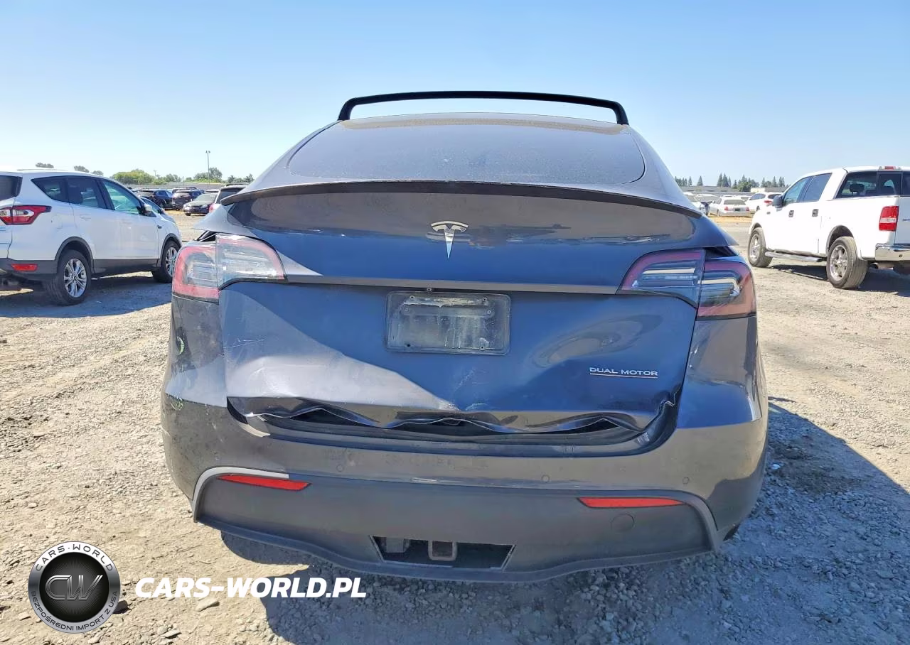 2020 Tesla Model Y VIN:5YJYGDEFXLF011337 - 6