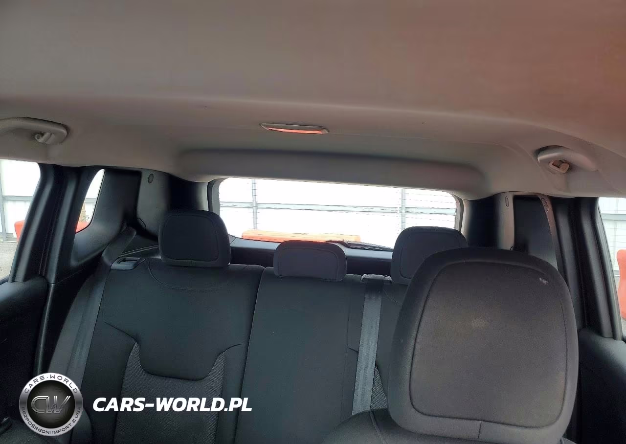 2018 Jeep Renegade Sport VIN:ZACCJBAB9JPH18566 - 10