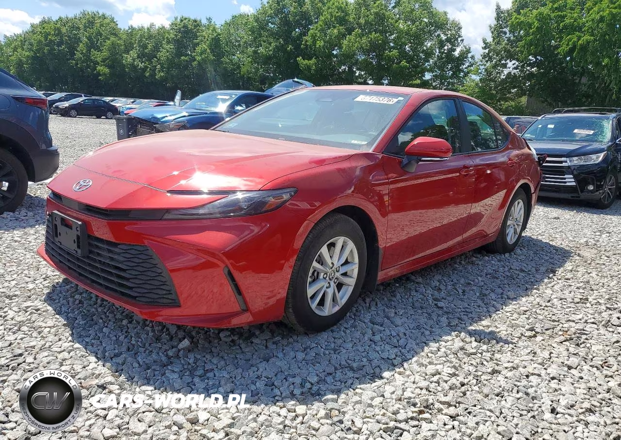 2026 Toyota Camry Le – zdjęcie 1 z 12